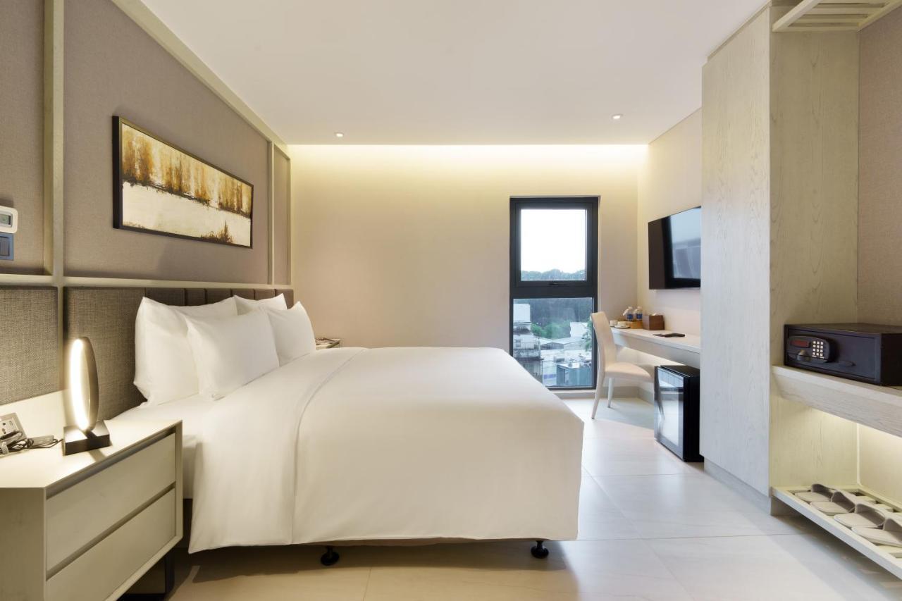 M City Hotel Saigon Ho Şi Min Dış mekan fotoğraf